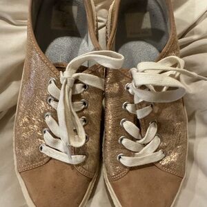 Stylish Women's metallic blush leather and suede Sneakers